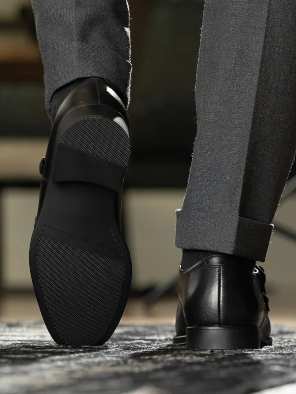 Gregers Pensko>– Monkstrap Black