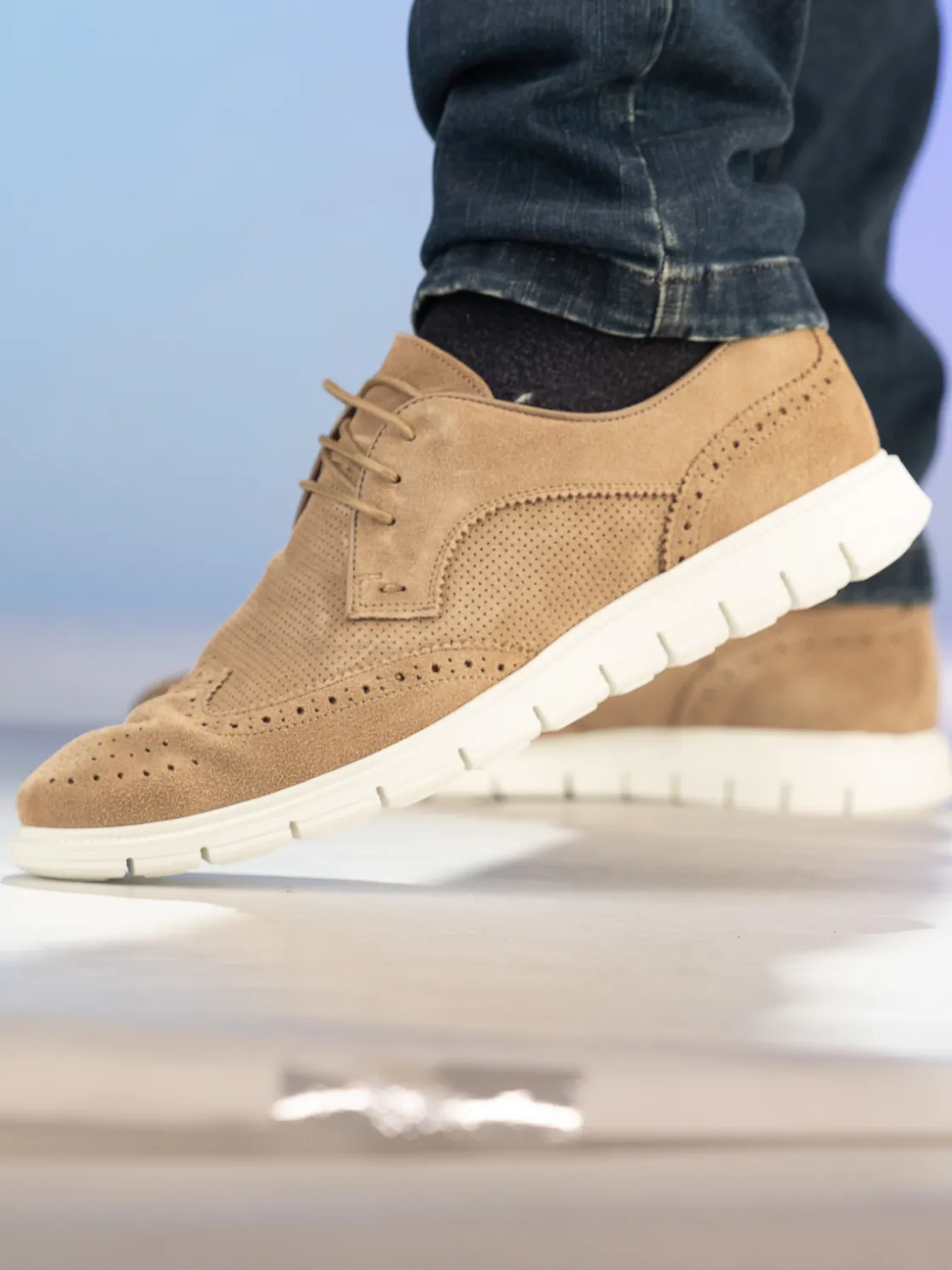 gregers__sport_brogue_sue_3.webp Gregers Pensko>– Sport Brogue Suede Taupe