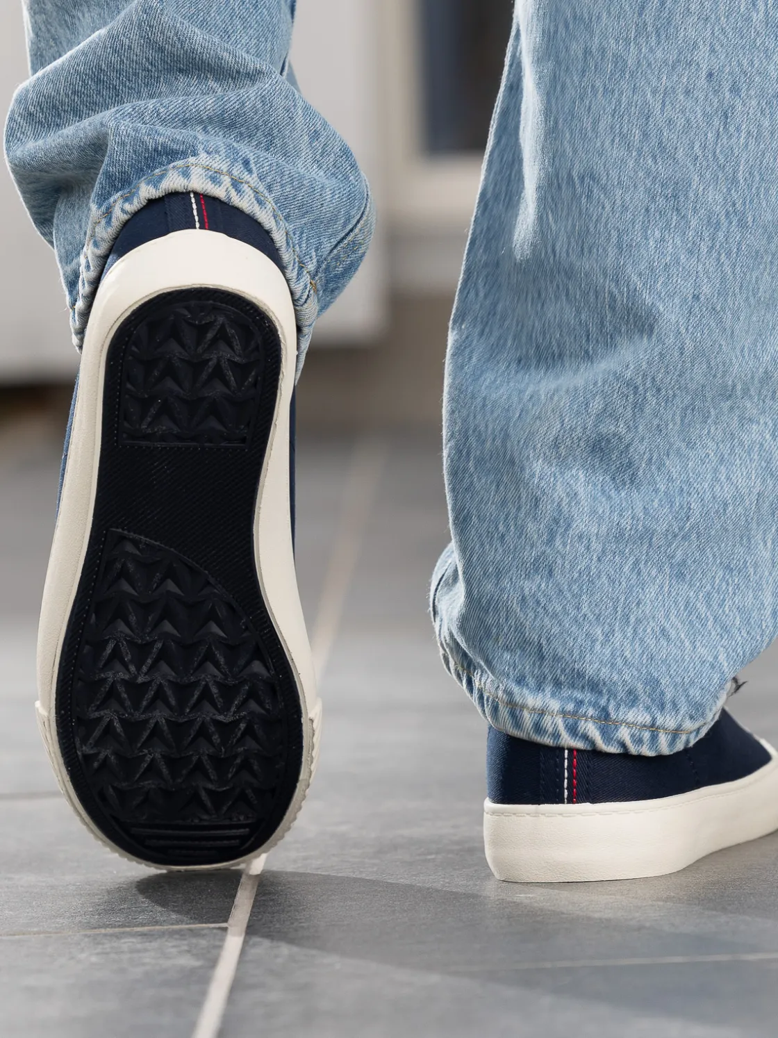 jean_paul__cogolin_navy_1.webp Jean Paul Sneakers>– Cogolin Navy