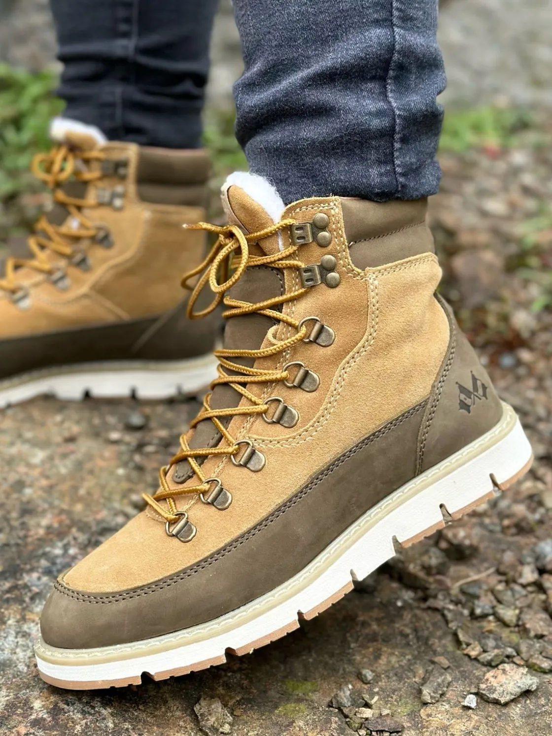 jean_paul__col_agnel_leat_0-1.webp Jean Paul Vintersko>– Col Agnel Leather Tan