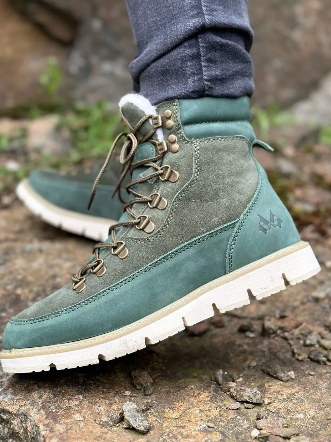 jean_paul__col_agnel_leat_1.webp Jean Paul Vintersko>– Col Agnel Leather Green