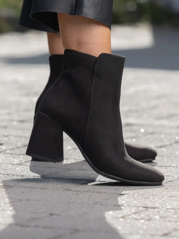 Jean Paul Skoletter Og Boots>– Henriette