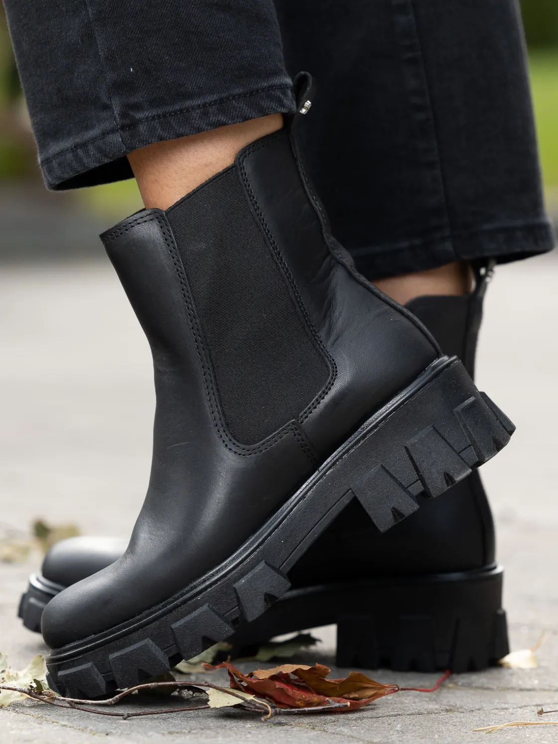 leather_combat_chelsea_wa_3.webp Roberto Rosso Skoletter Og Boots>Leather Combat Chelsea Warm