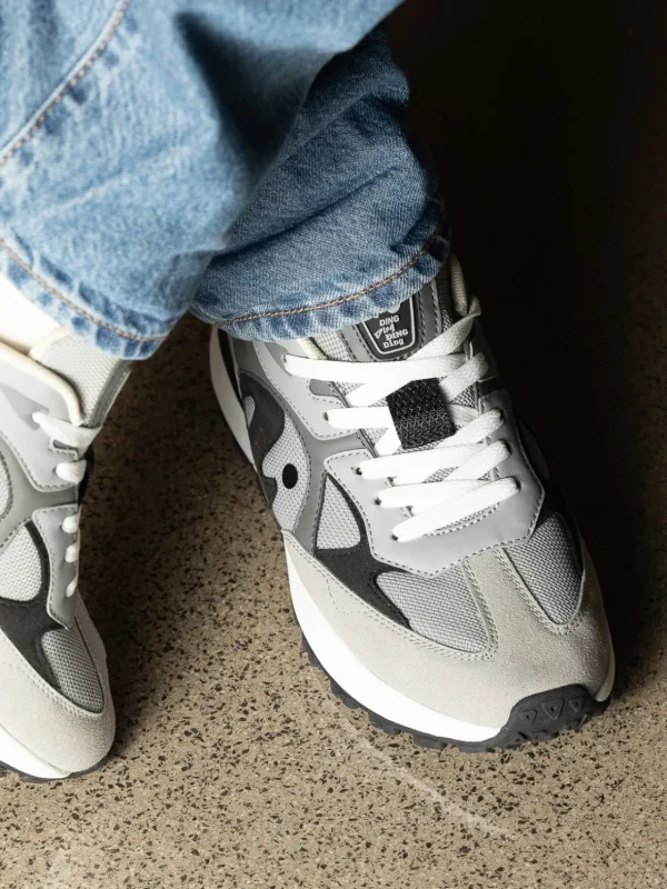 Noodles Sneakers>– Ding M Grey