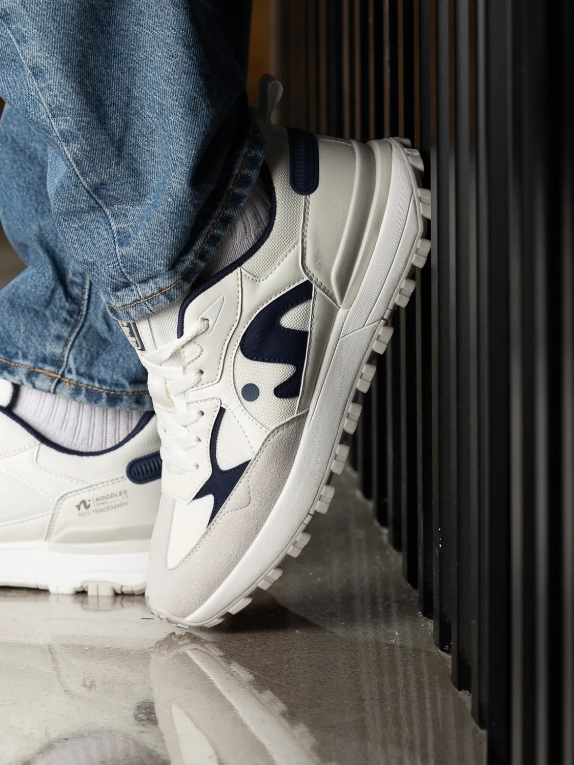 noodles__ding_m_white_nav_0.webp Noodles Sneakers>– Ding M White Navy
