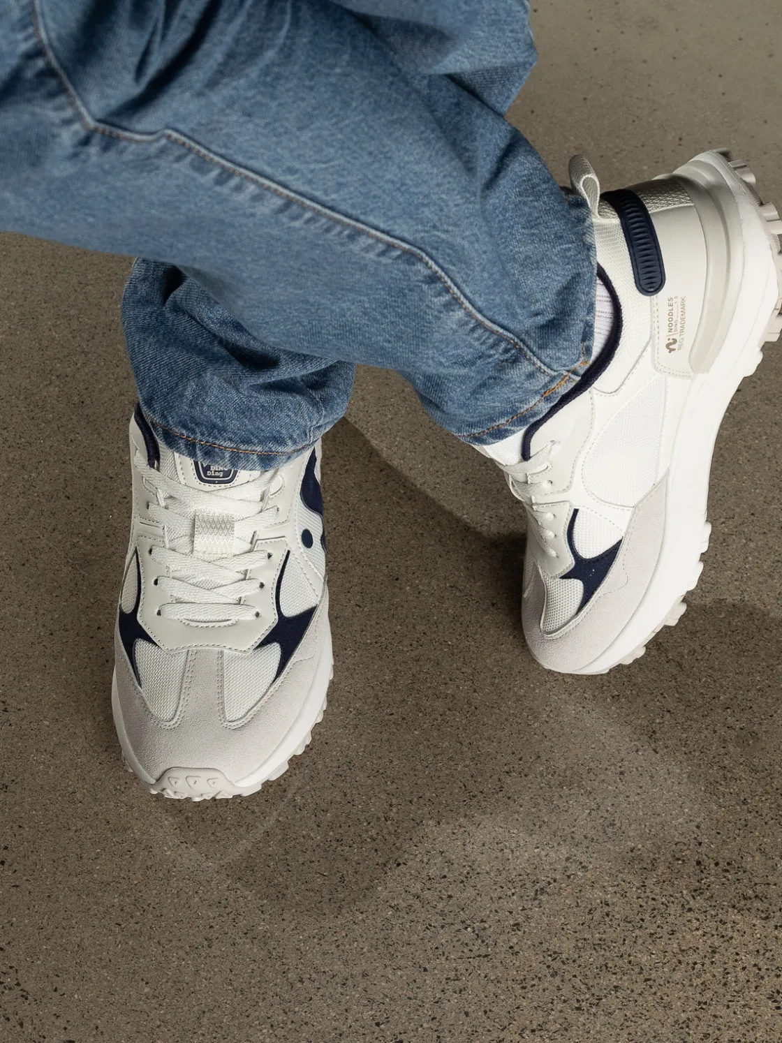 noodles__ding_m_white_nav_6.webp Noodles Sneakers>– Ding M White Navy