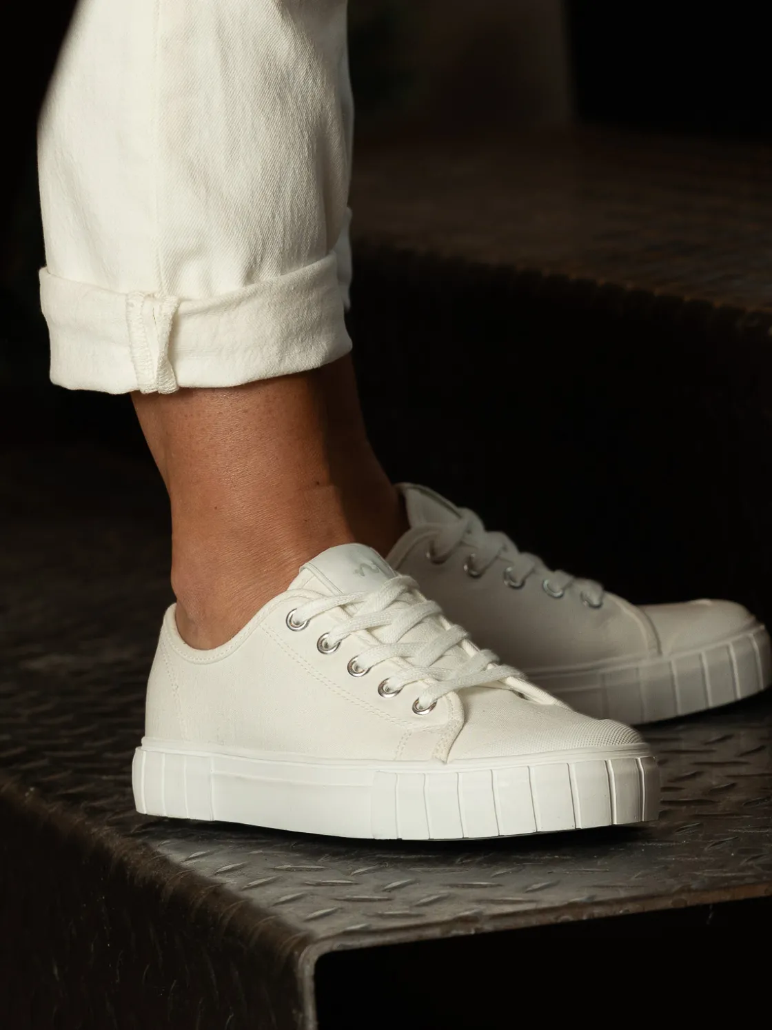 noodles__doobiecat_ii_whi_3.webp Noodles Sneakers>– Doobiecat II White