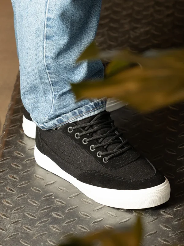 Noodles Sneakers>– Rigger Black