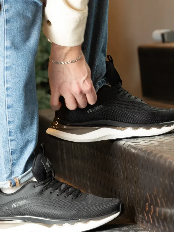 Noodles Sneakers>– Waveblade Black